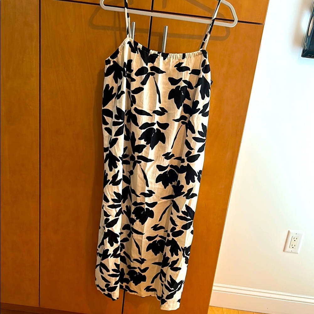 NWT New Day Black and Cream Spaghetti Strap Midi Dress size Large
